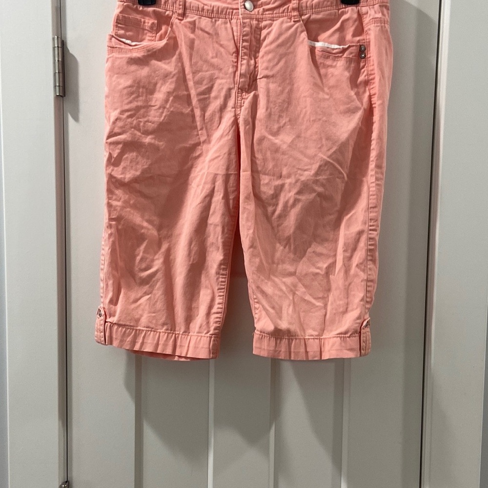 Peach Women's Shorts Brandolino Brandy size 8 shorts Bermuda - Picture 2 of 13